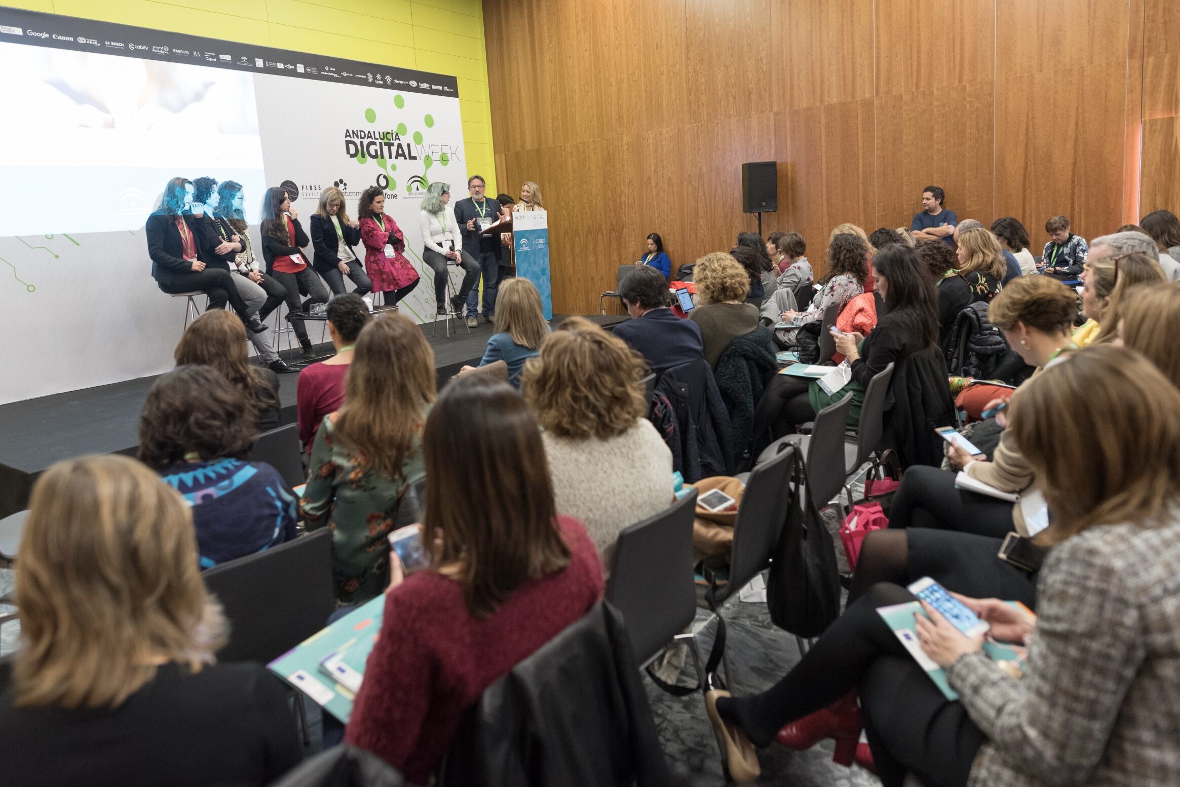 Asistentes a las conferencias de la Jornada Womandigital Sevilla 2018