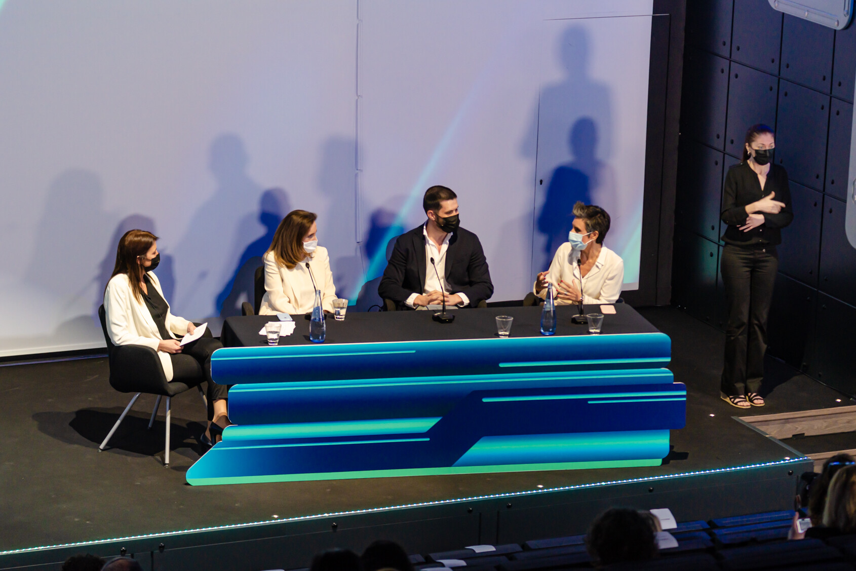 Mesa redonda desde el escenario